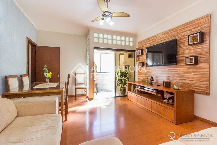 Foto 1 de Apartamento com 3 Quartos à venda, 97m² em Azenha, Porto Alegre