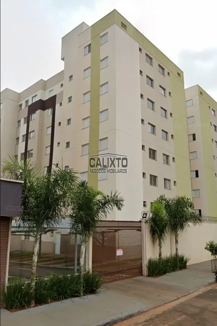 Foto 1 de Apartamento com 2 Quartos à venda, 50m² em Laranjeiras, Uberlândia