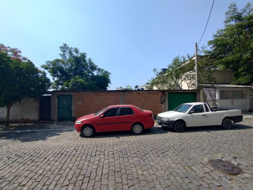 Foto 1 de Lote/Terreno à venda em Palmeiras, Nova Iguaçu
