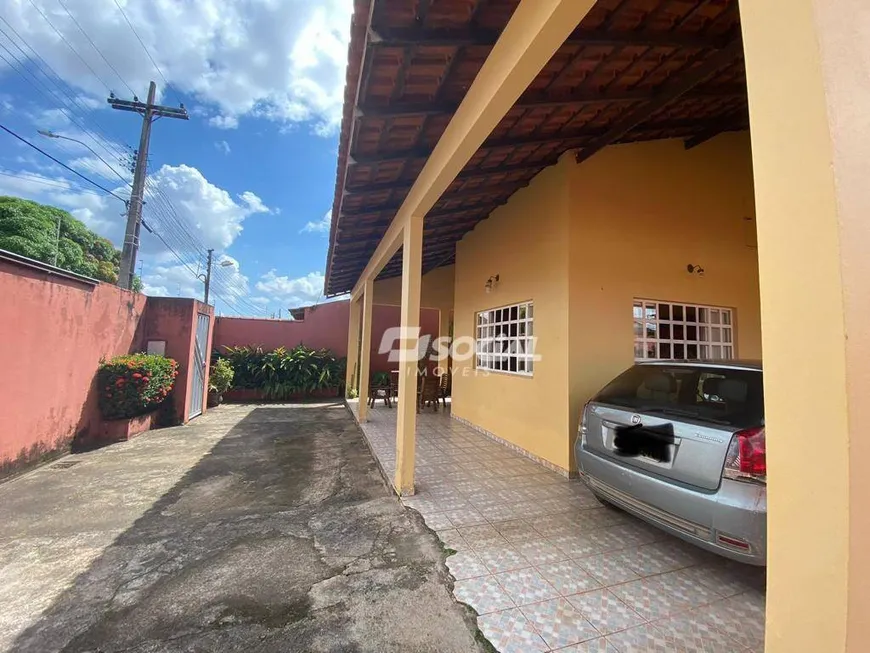 Foto 1 de Casa com 4 Quartos à venda, 232m² em Agenor M de Carvalho, Porto Velho