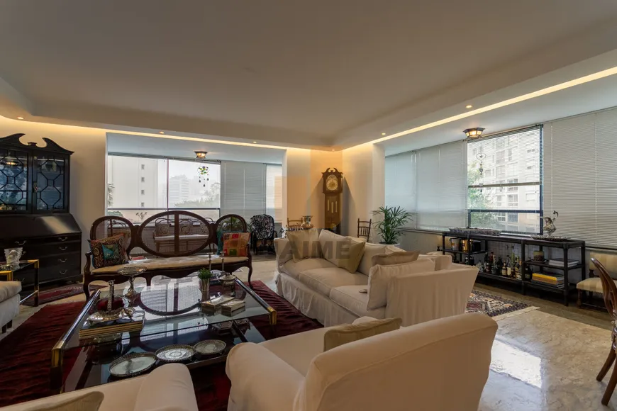 Foto 1 de Apartamento com 4 Quartos à venda, 400m² em Higienópolis, São Paulo