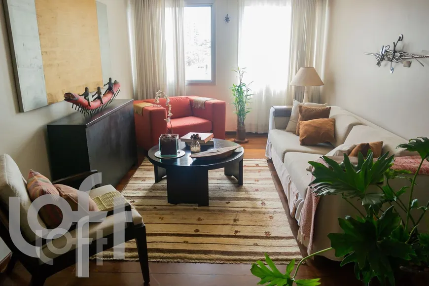 Foto 1 de Apartamento com 3 Quartos à venda, 140m² em Moema, São Paulo