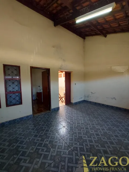 Foto 1 de Casa com 3 Quartos à venda, 312m² em Vila Pandolfo, Franca