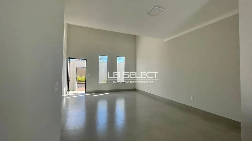 Foto 1 de Casa com 3 Quartos à venda, 130m² em Jardim Botânico, Uberlândia