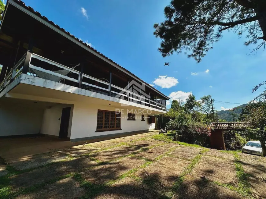 Foto 1 de Casa com 4 Quartos à venda, 305m² em Vila Natal, Campos do Jordão