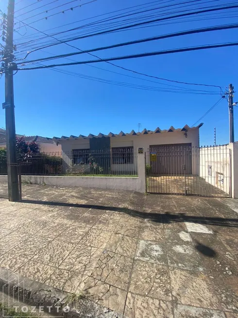 Foto 1 de Casa com 3 Quartos à venda, 194m² em Oficinas, Ponta Grossa