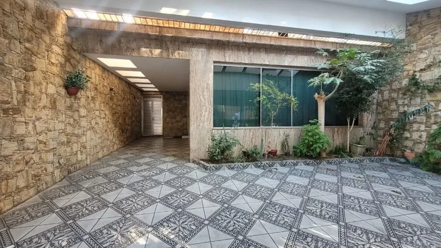 Foto 1 de Sobrado com 3 Quartos à venda, 292m² em Vila Santo Estevão, São Paulo