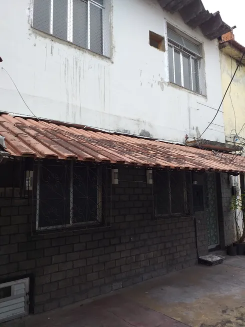 Foto 1 de Casa de Condomínio com 3 Quartos à venda, 60m² em Marechal Hermes, Rio de Janeiro