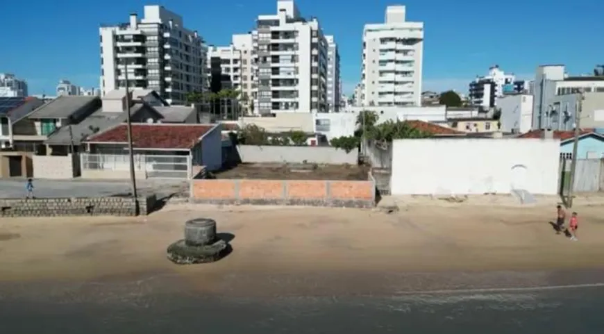 Foto 1 de Lote/Terreno à venda, 420m² em Balneário, Florianópolis