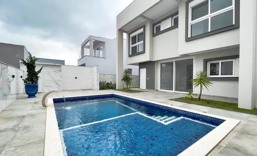 Foto 1 de Casa de Condomínio com 3 Quartos à venda, 180m² em Centro, Camboriú