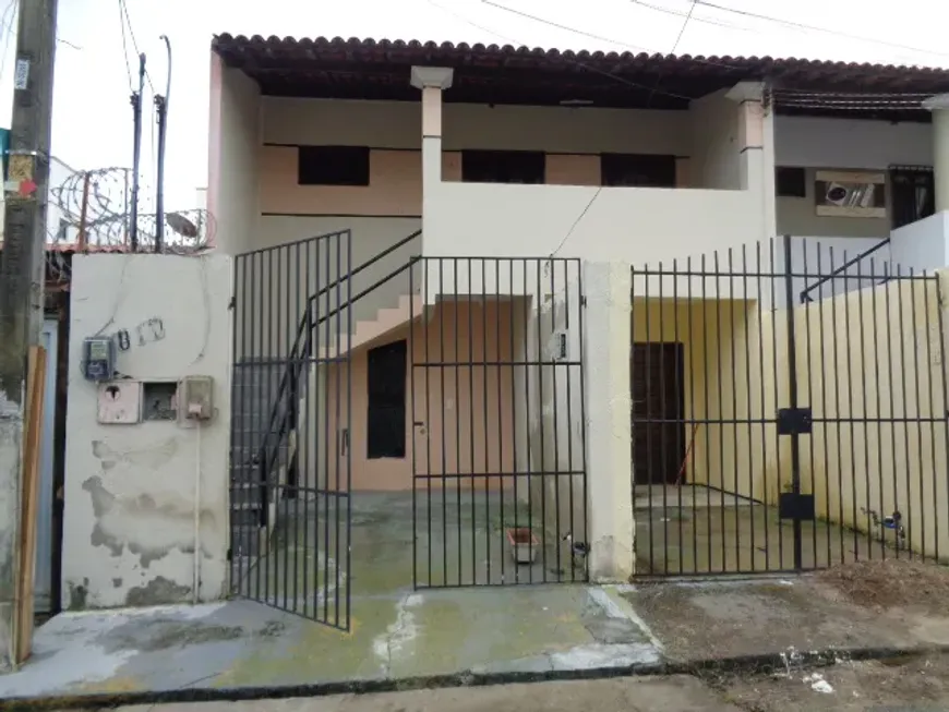 Foto 1 de Casa com 3 Quartos para alugar, 109m² em Maraponga, Fortaleza