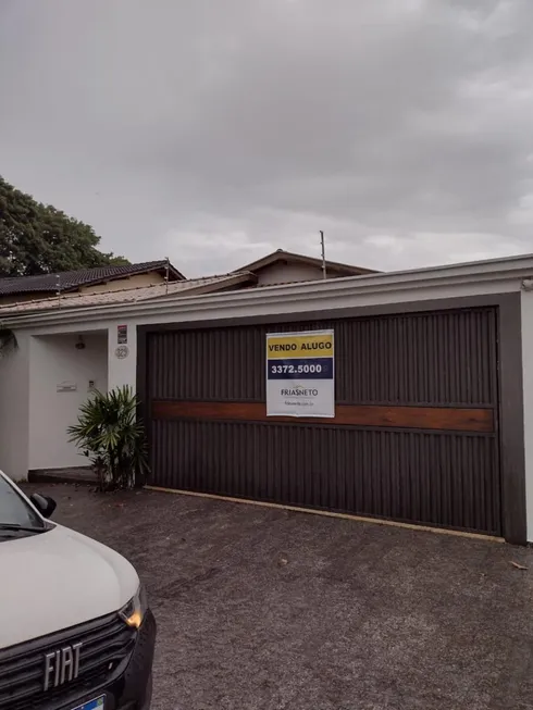 Foto 1 de Casa com 4 Quartos para alugar, 350m² em Centro, Piracicaba