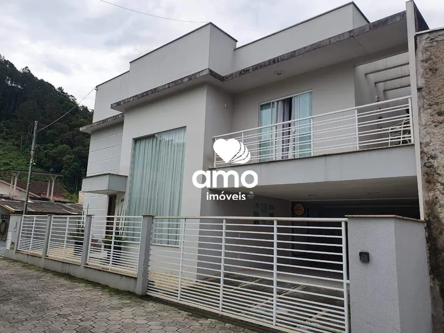 Foto 1 de Casa com 3 Quartos à venda, 188m² em Guarani, Brusque