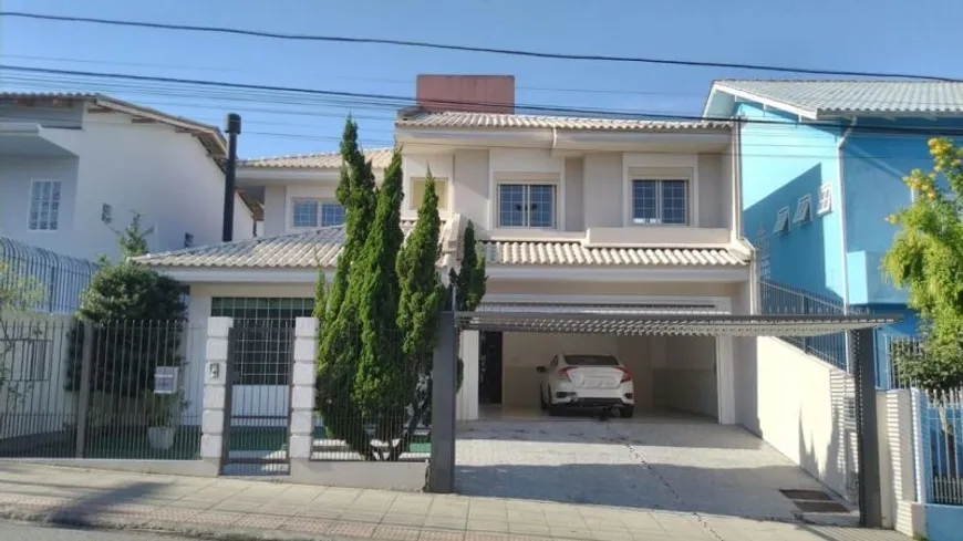 Foto 1 de Casa com 5 Quartos à venda, 314m² em Coqueiros, Florianópolis