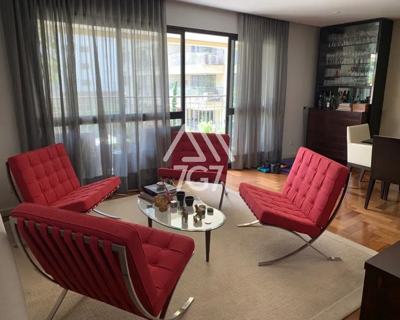 Foto 1 de Apartamento com 3 Quartos à venda, 191m² em Real Parque, São Paulo