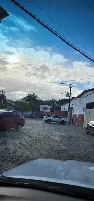 Foto 1 de Galpão/Depósito/Armazém para alugar, 220m² em Pitangueiras, Lauro de Freitas