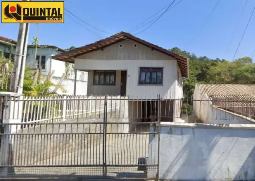 Foto 1 de Casa com 6 Quartos à venda, 80m² em Valparaíso, Blumenau