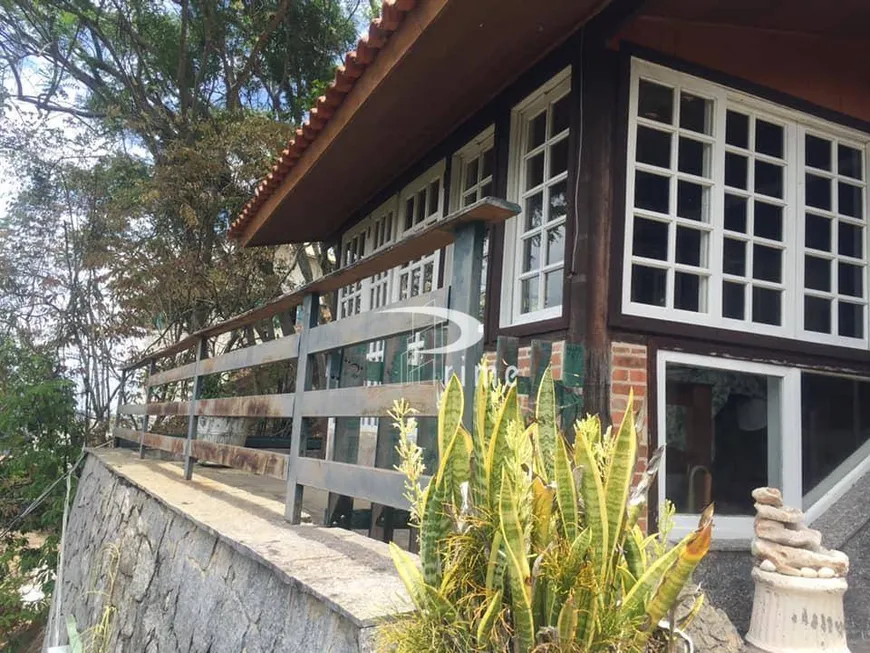 Foto 1 de Casa de Condomínio com 4 Quartos para venda ou aluguel, 868m² em Itaipu, Niterói