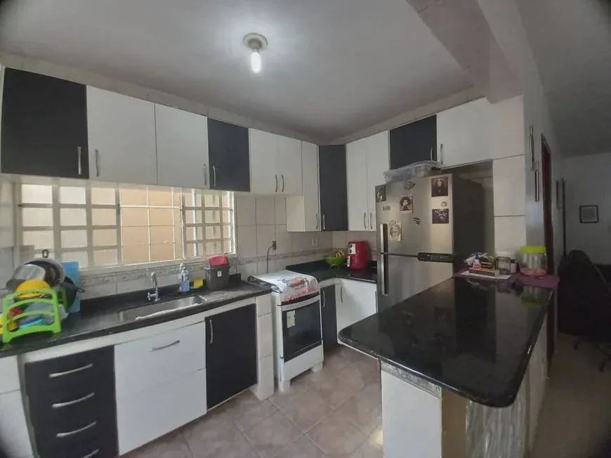 Foto 1 de Casa com 2 Quartos à venda, 110m² em Centro, Mogi das Cruzes