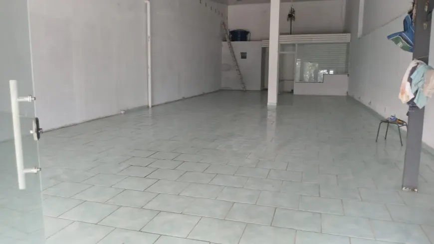 Foto 1 de Galpão/Depósito/Armazém para alugar, 280m² em Boqueirao, Saquarema