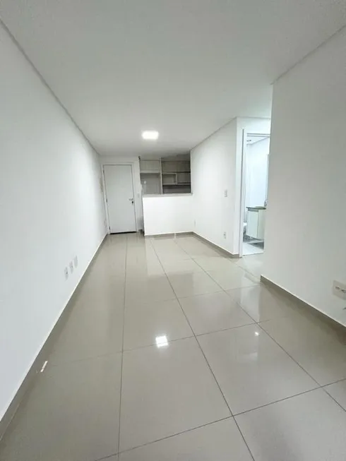 Foto 1 de Apartamento com 2 Quartos para alugar, 56m² em Vila Floresta, Santo André