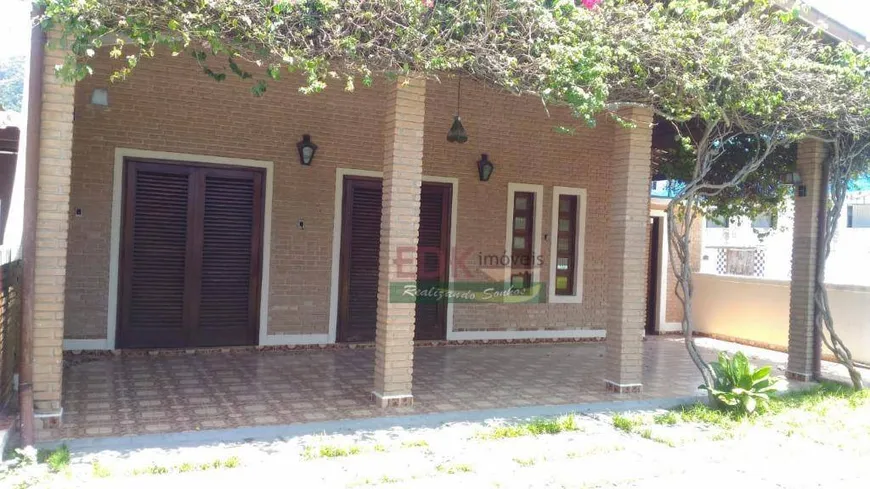 Foto 1 de Casa com 3 Quartos à venda, 200m² em Perequê-Açu, Ubatuba