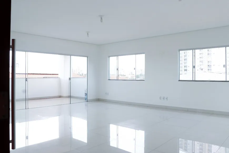 Foto 1 de Apartamento com 3 Quartos para alugar, 150m² em Setor Coimbra, Goiânia