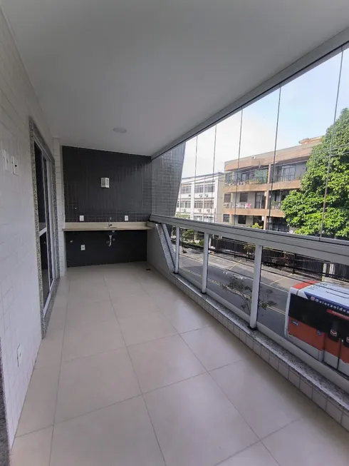 Foto 1 de Apartamento com 2 Quartos à venda, 86m² em Jardim Guanabara, Rio de Janeiro