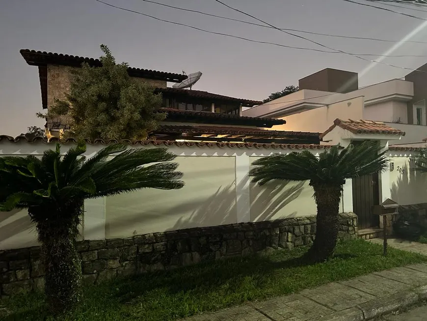 Foto 1 de Casa de Condomínio com 6 Quartos à venda, 600m² em Taquara, Rio de Janeiro