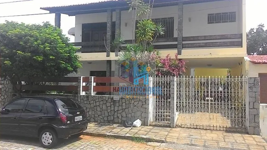 Foto 1 de Casa com 4 Quartos à venda, 400m² em Barro Vermelho, Natal