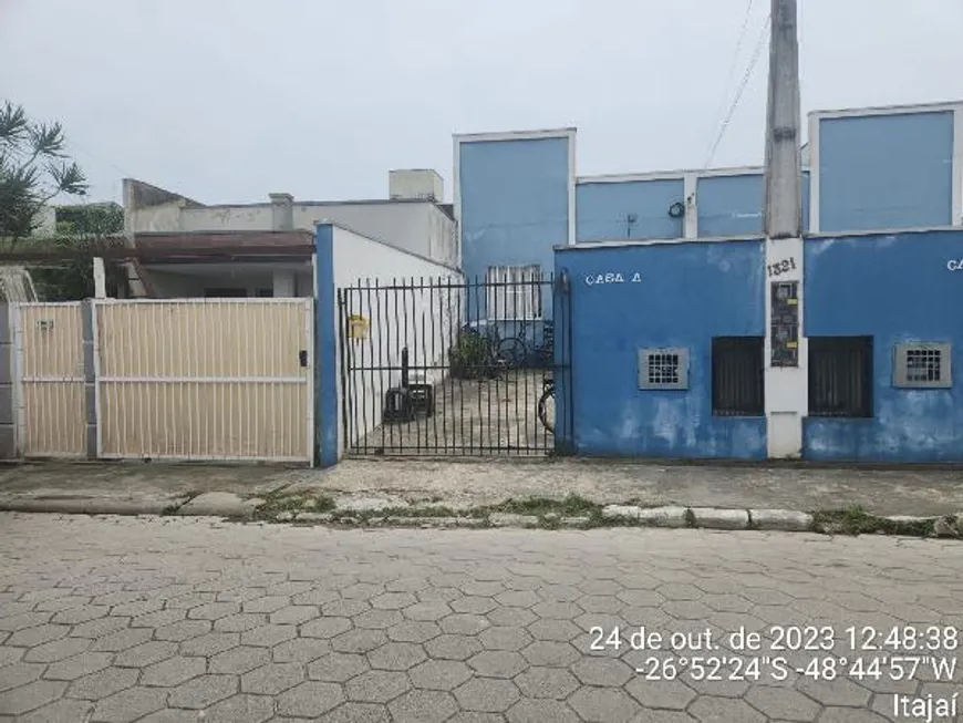Foto 1 de Casa com 2 Quartos à venda, 100m² em Santa Regina, Itajaí