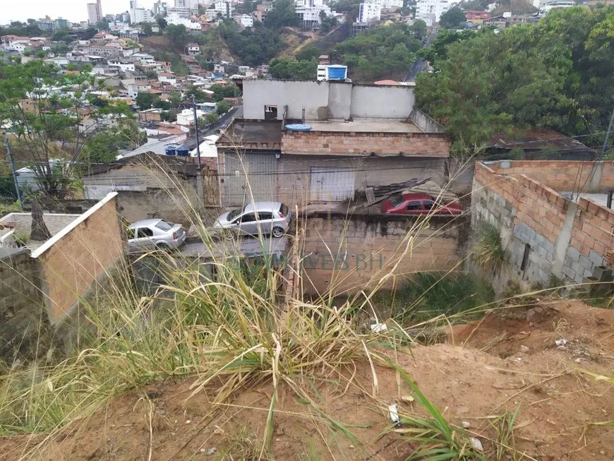 Foto 1 de Lote/Terreno à venda, 360m² em Ouro Preto, Belo Horizonte