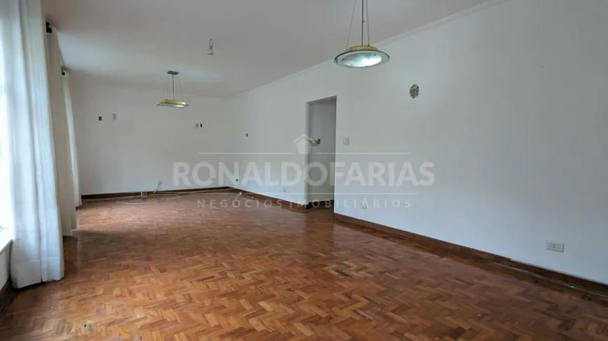 Foto 1 de Casa com 3 Quartos à venda, 208m² em Interlagos, São Paulo