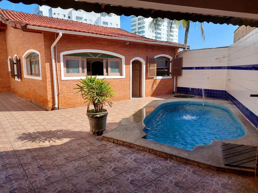 Foto 1 de Casa com 3 Quartos à venda, 180m² em Jardim Praia Grande, Mongaguá