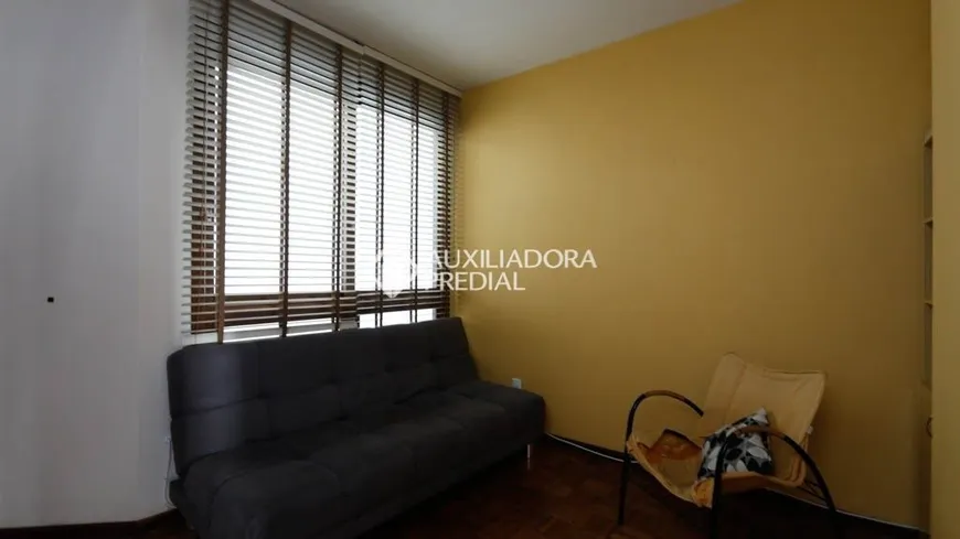 Foto 1 de Apartamento com 1 Quarto à venda, 44m² em Auxiliadora, Porto Alegre