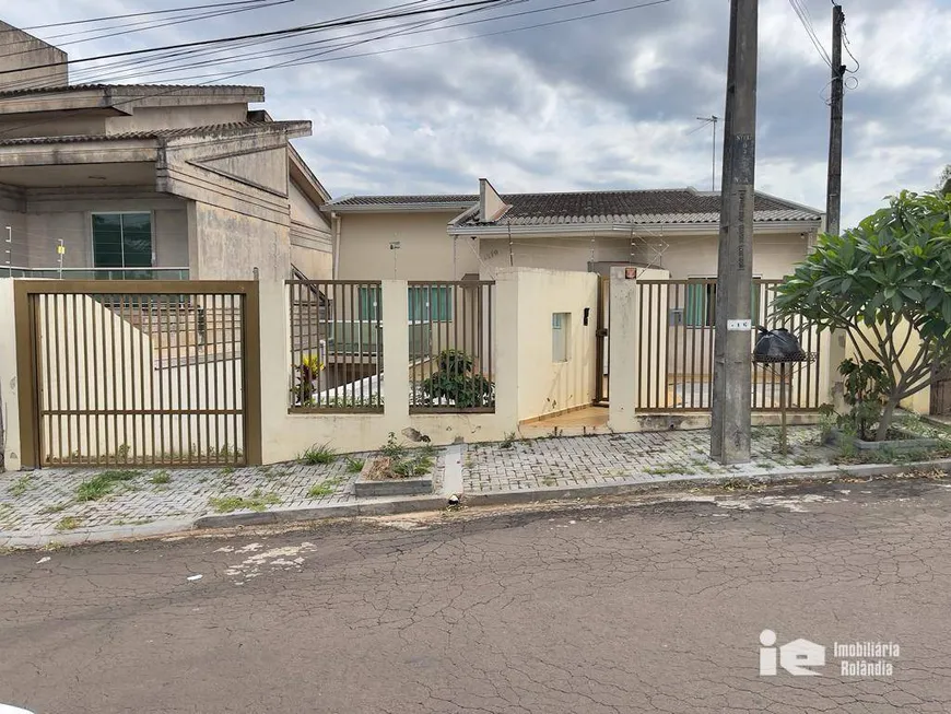 Foto 1 de Casa com 3 Quartos à venda, 182m² em Centro, Rolândia