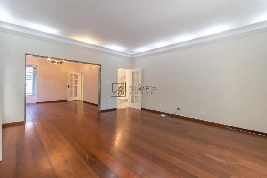 Foto 1 de Casa com 4 Quartos à venda, 450m² em Jardim Paulista, São Paulo