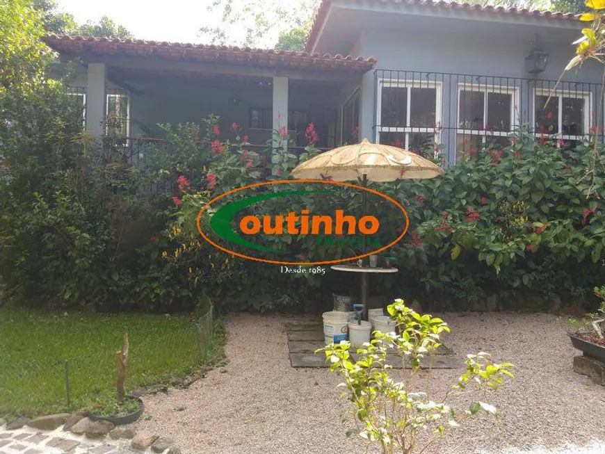 Foto 1 de Casa com 6 Quartos à venda, 378m² em Alto da Boa Vista, Rio de Janeiro