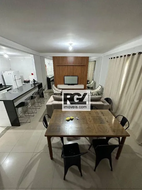 Foto 1 de Casa com 3 Quartos para venda ou aluguel, 138m² em Boqueirão, Santos