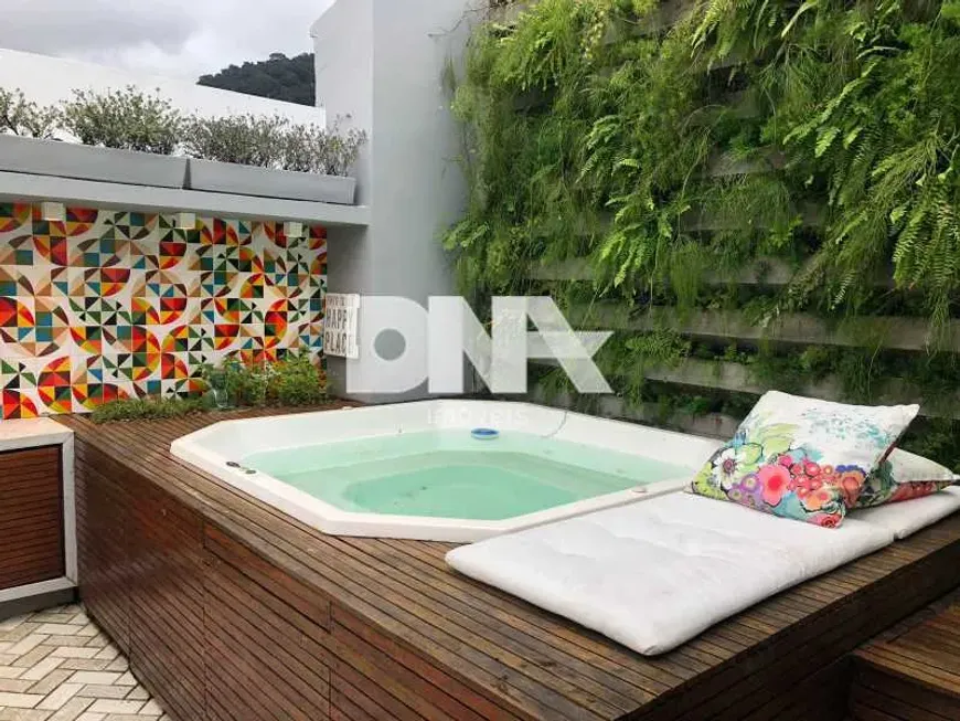 Foto 1 de Cobertura com 3 Quartos à venda, 170m² em Lagoa, Rio de Janeiro