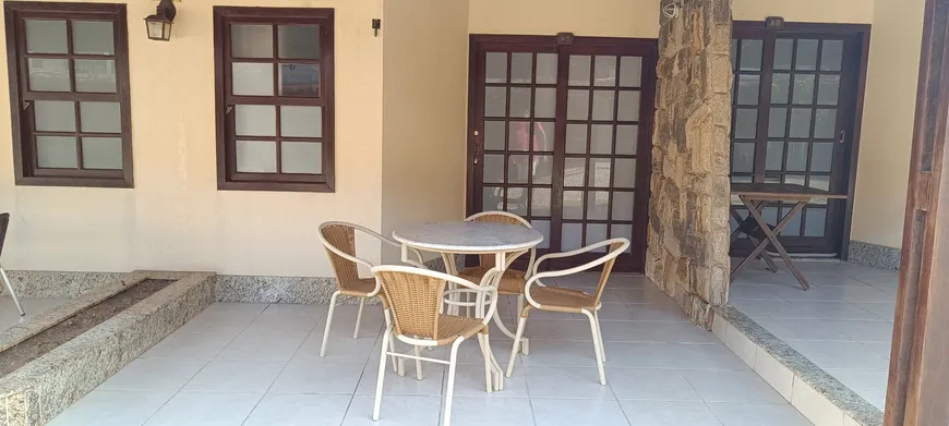 Foto 1 de Casa de Condomínio com 2 Quartos à venda, 120m² em Enseada Azul, Guarapari