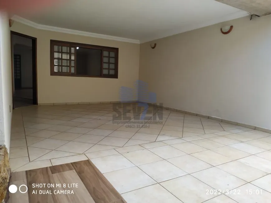 Foto 1 de Casa com 3 Quartos à venda, 242m² em Parque Jardim Europa, Bauru