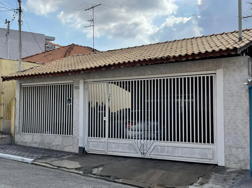 Foto 1 de Casa com 2 Quartos à venda, 107m² em Vila Mesquita, São Paulo