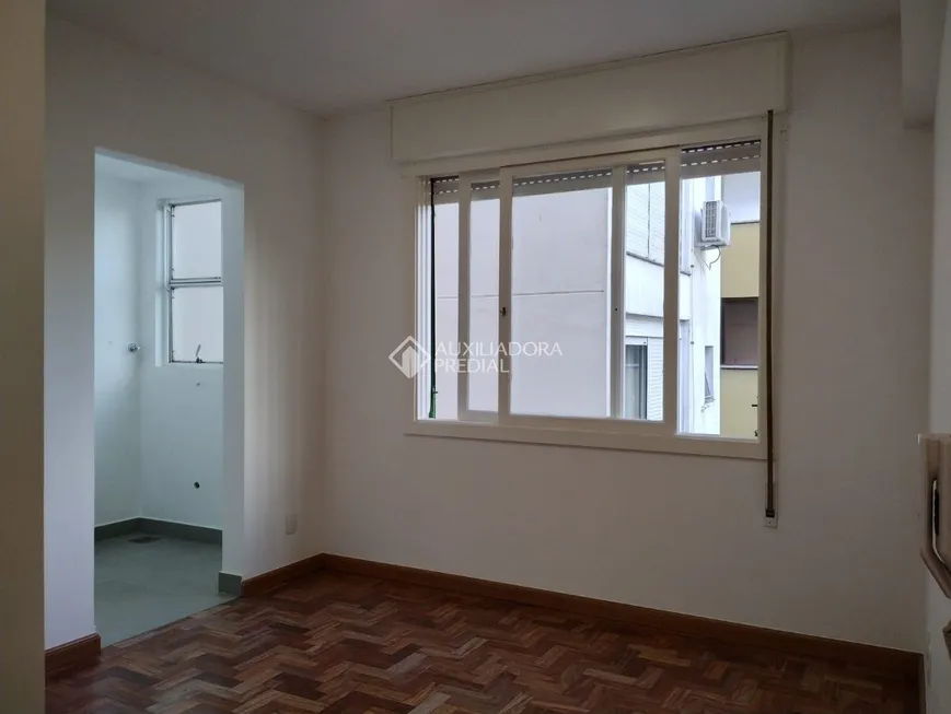 Foto 1 de Apartamento com 1 Quarto à venda, 35m² em Centro Histórico, Porto Alegre