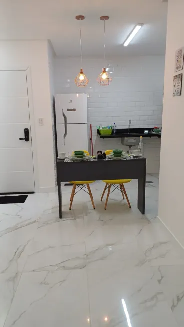 Foto 1 de Apartamento com 1 Quarto para alugar, 47m² em Batista Campos, Belém