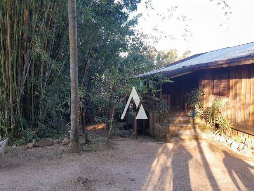 Foto 1 de Lote/Terreno à venda, 900m² em Praia do Rosa, Imbituba