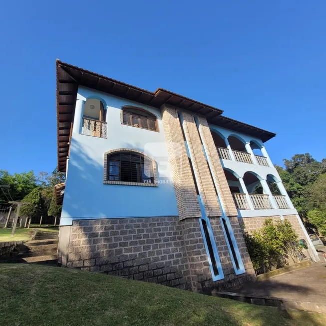 Foto 1 de Casa com 6 Quartos à venda, 353m² em Itacorubi, Florianópolis