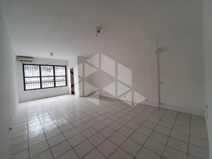 Foto 1 de Sala Comercial para alugar, 36m² em Tristeza, Porto Alegre