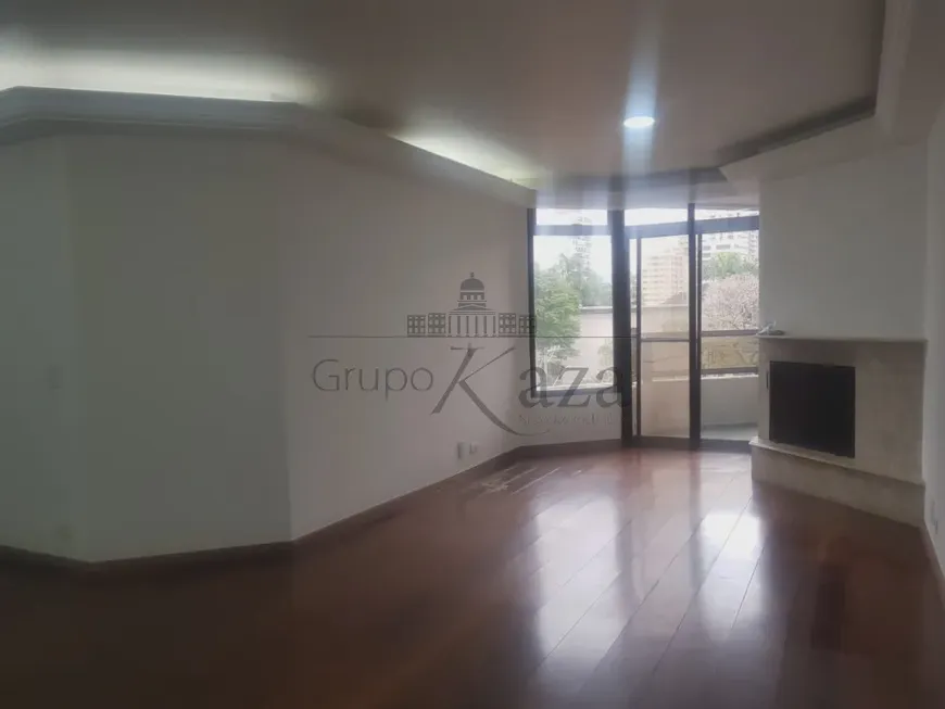 Foto 1 de Apartamento com 3 Quartos à venda, 135m² em Santo Amaro, São Paulo