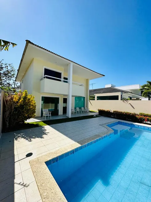 Foto 1 de Casa de Condomínio com 4 Quartos para venda ou aluguel, 250m² em Buraquinho, Lauro de Freitas